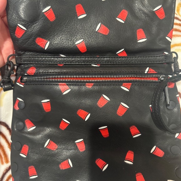 RARE LEATHER HAMMIT PURSE BEER PONG THEME - Picture 3 of 7